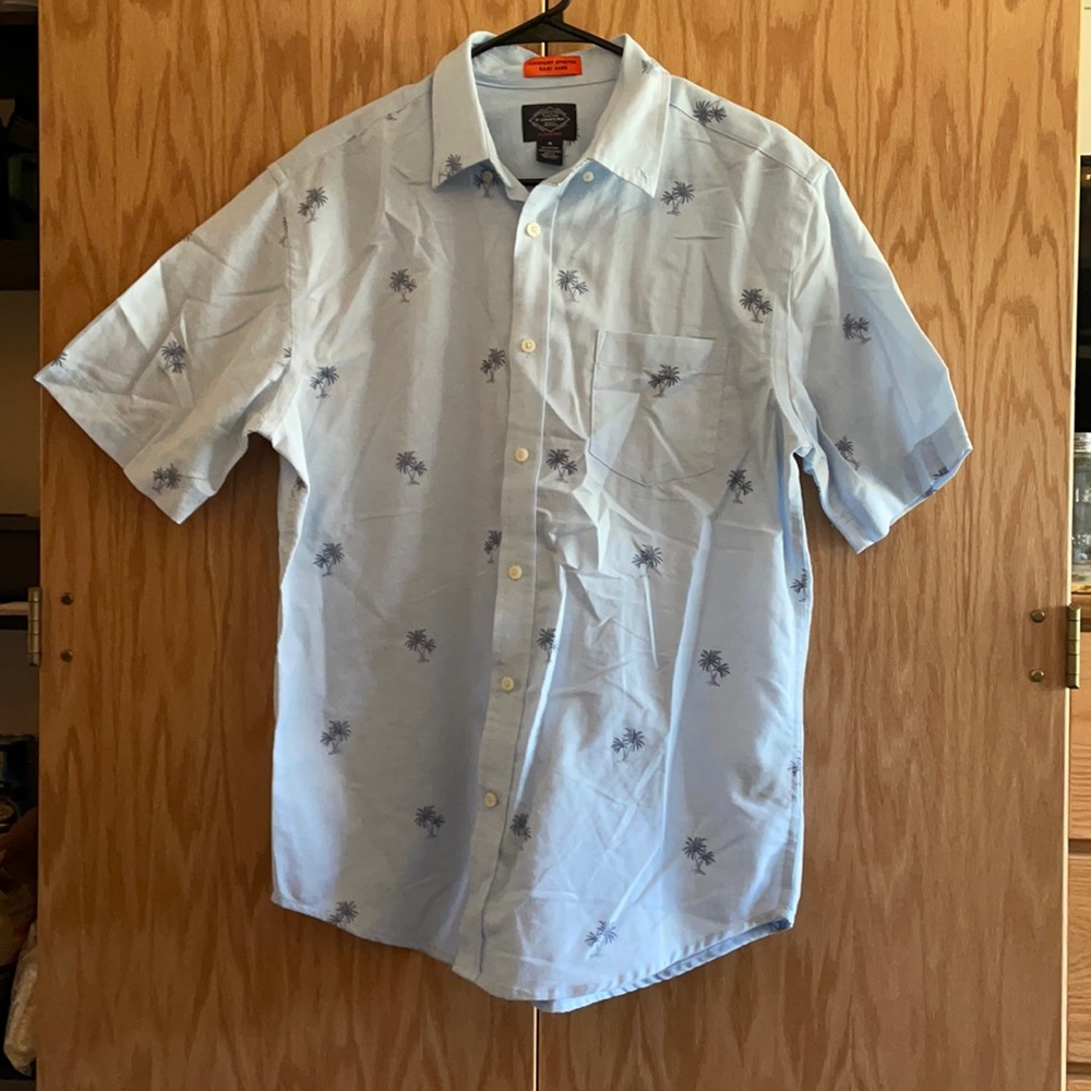St. John’s Bay casual palm tree Tshirt